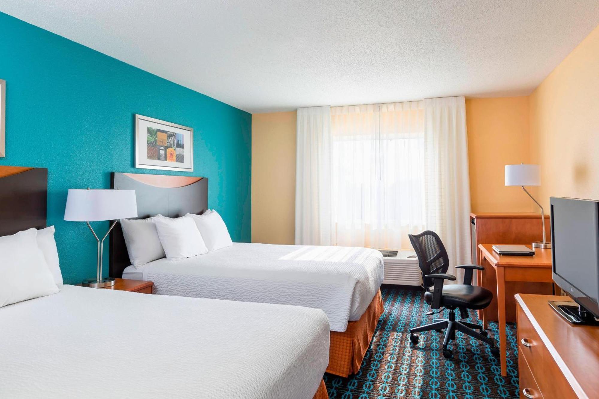 Fairfield & Hotel