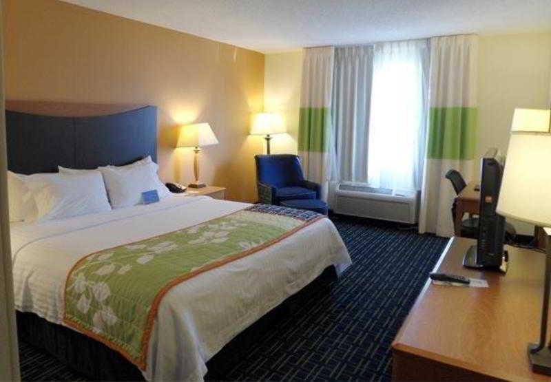 Fairfield & Hotel Lafayette