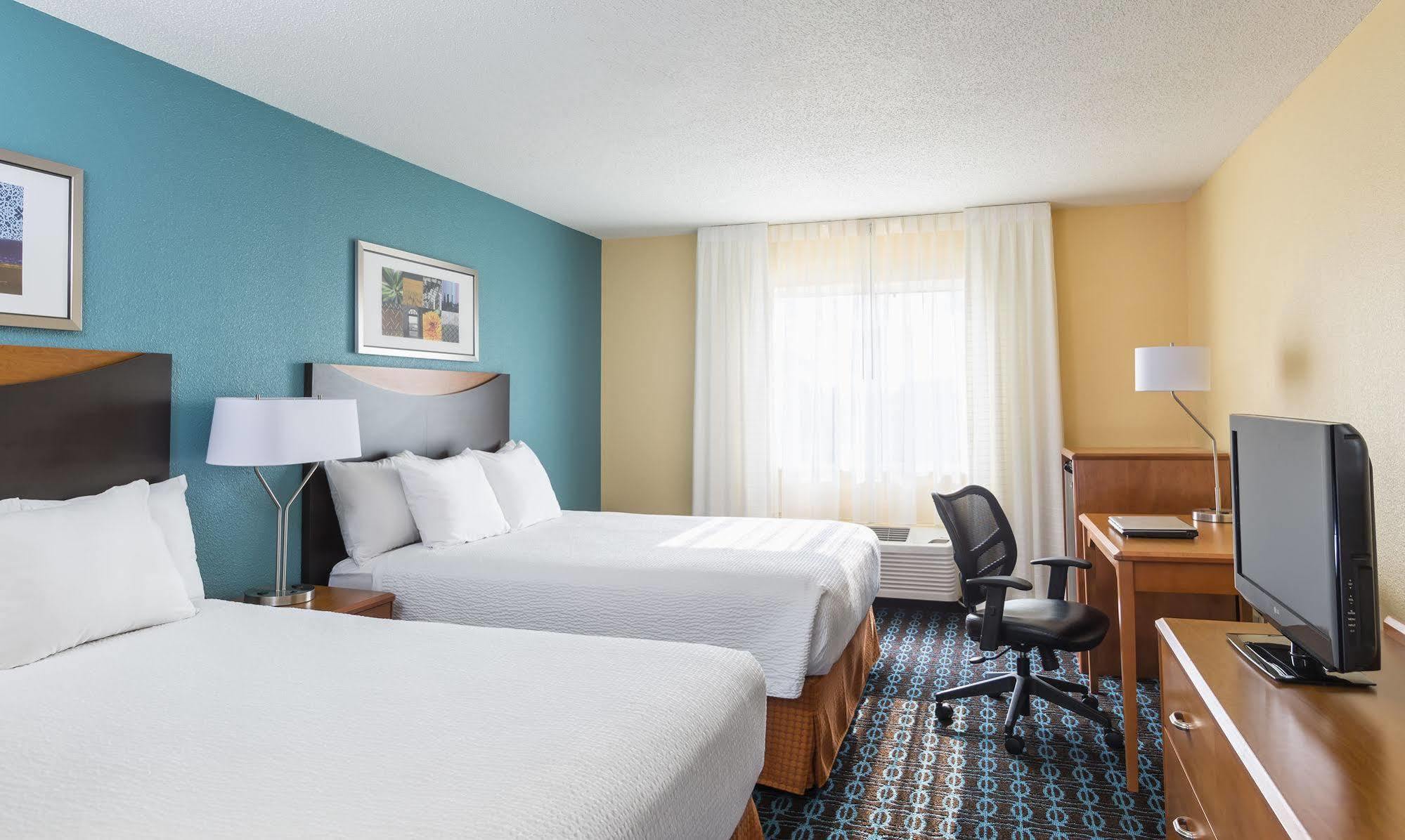 Fairfield & Hotel Lafayette