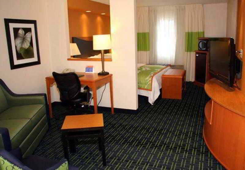 Fairfield & Hotel 3*